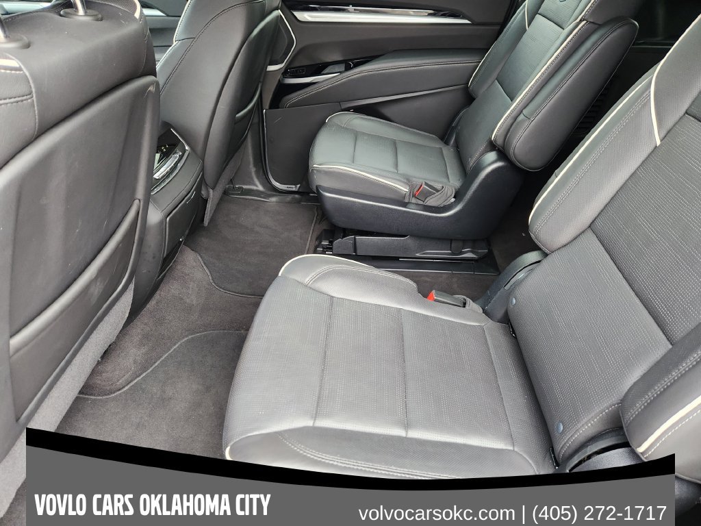 Used 2025 Cadillac Escalade ESV Sport AWD/4WD image 24