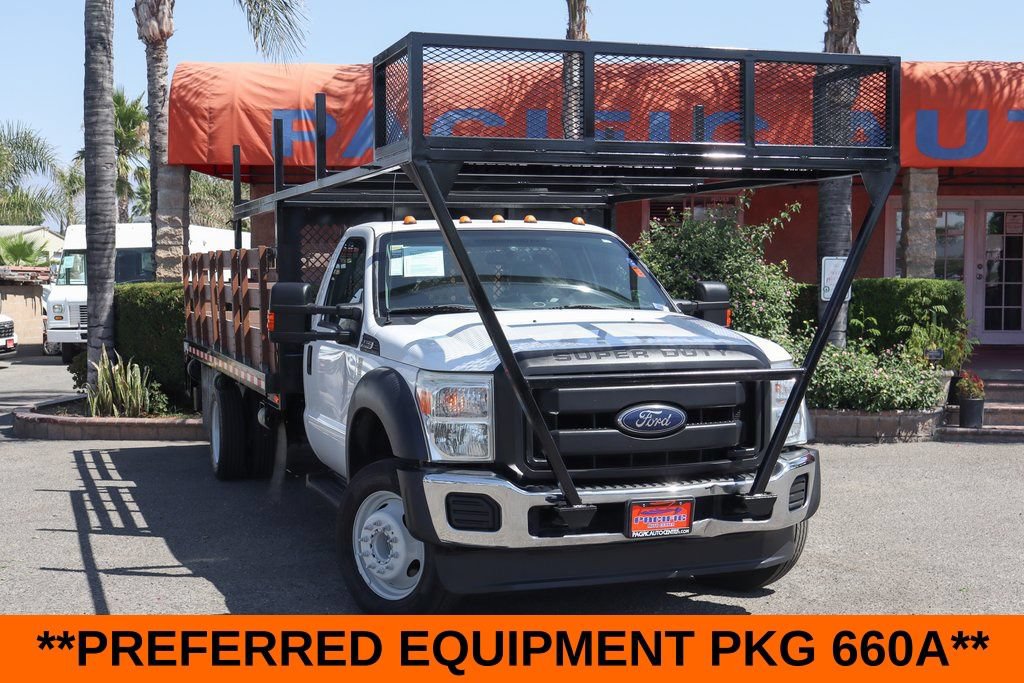 Used 2015 Ford F550 2WD Regular Cab Super Duty image 2