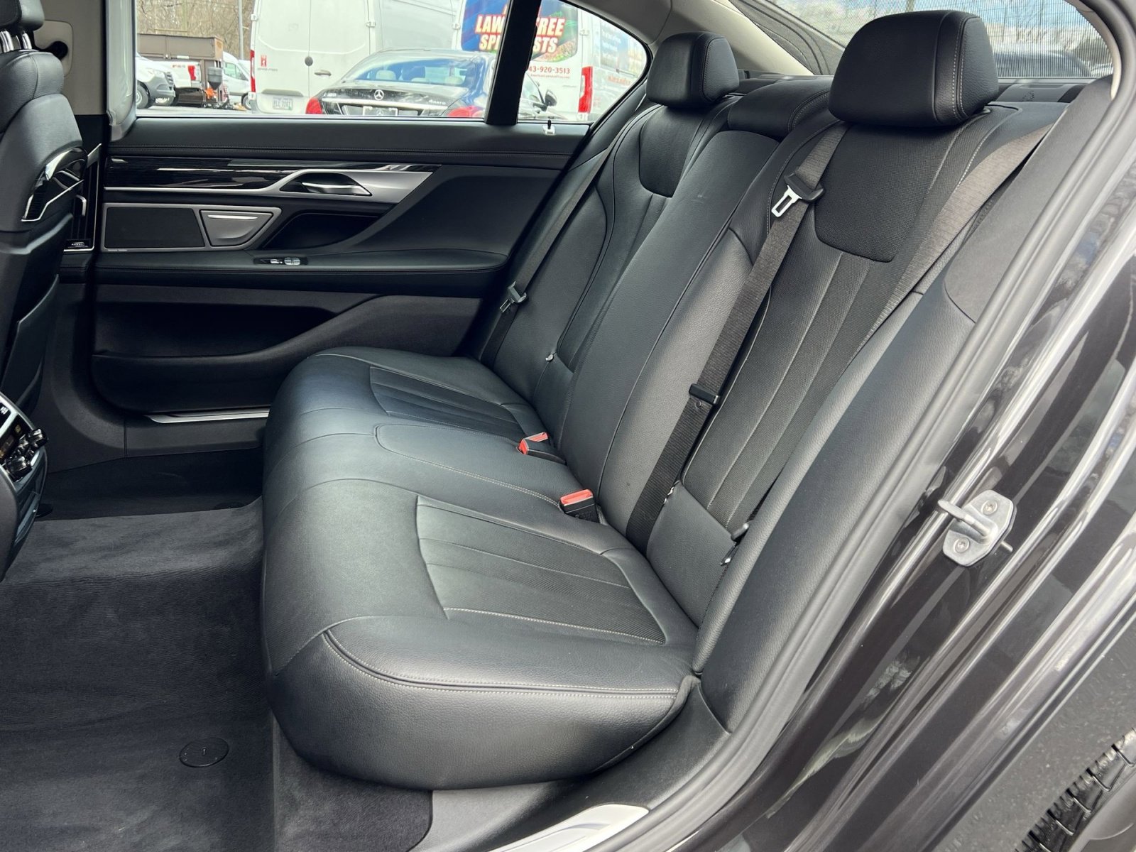 Used 2017 BMW 740i xDrive image 23