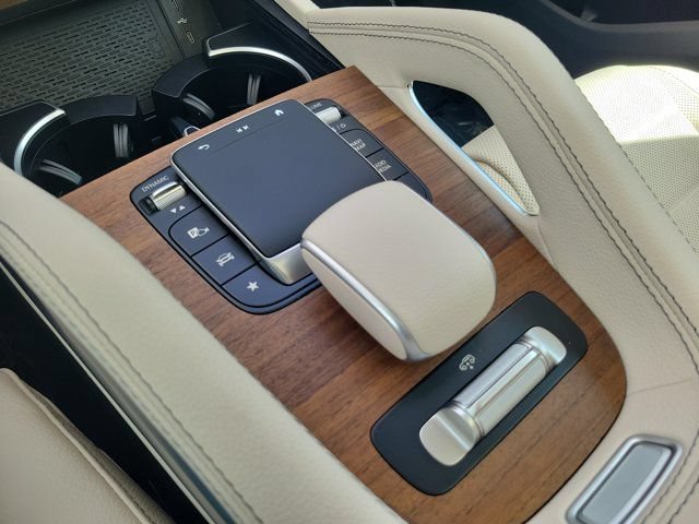 Used 2024 Mercedes-Benz GLS 450 4MATIC image 30