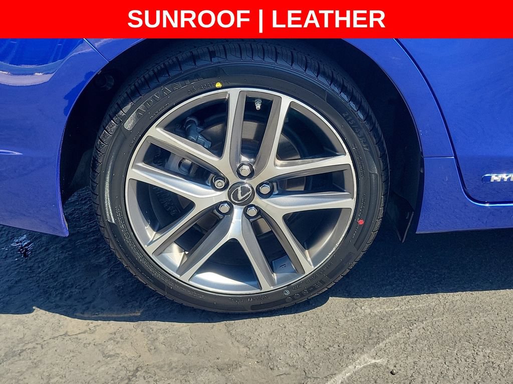 Used 2015 Lexus CT 200h w/ F Sport w/Nuluxe Interior FWD image 9