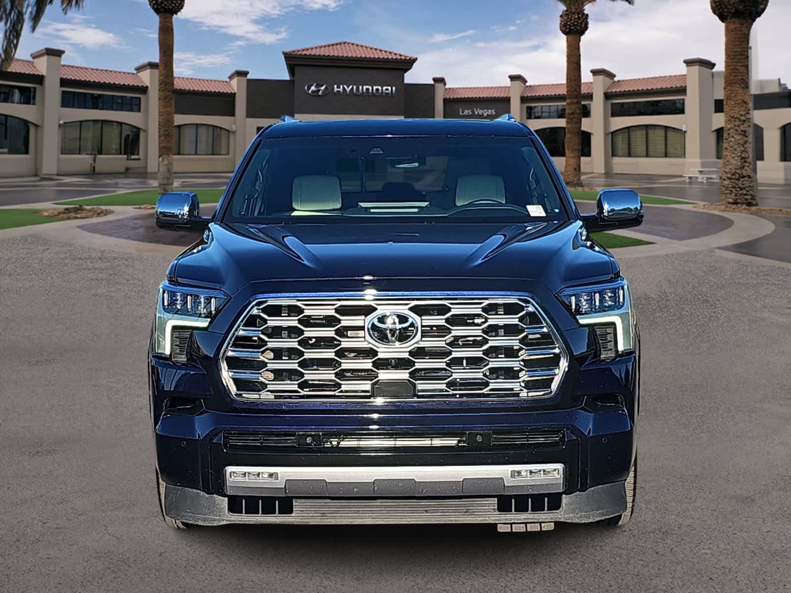 Used 2025 Toyota Sequoia Capstone AWD/4WD image 3