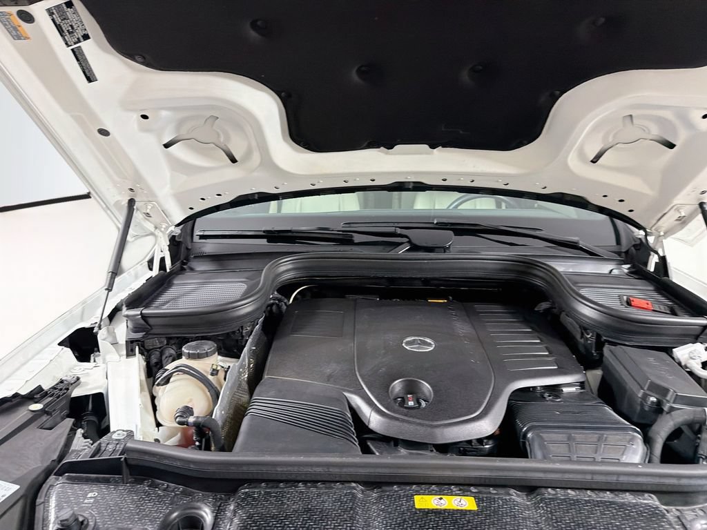 Used 2024 Mercedes-Benz GLS 450 4MATIC image 33