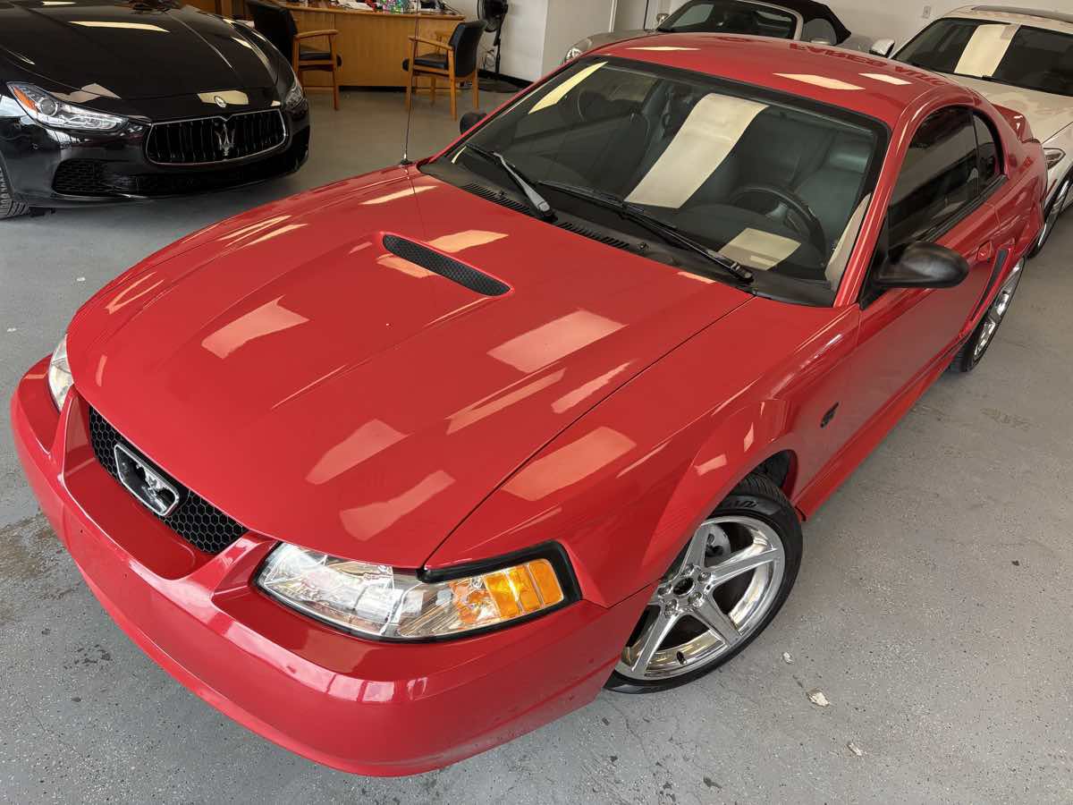 Used 2000 Ford Mustang GT RWD image 9