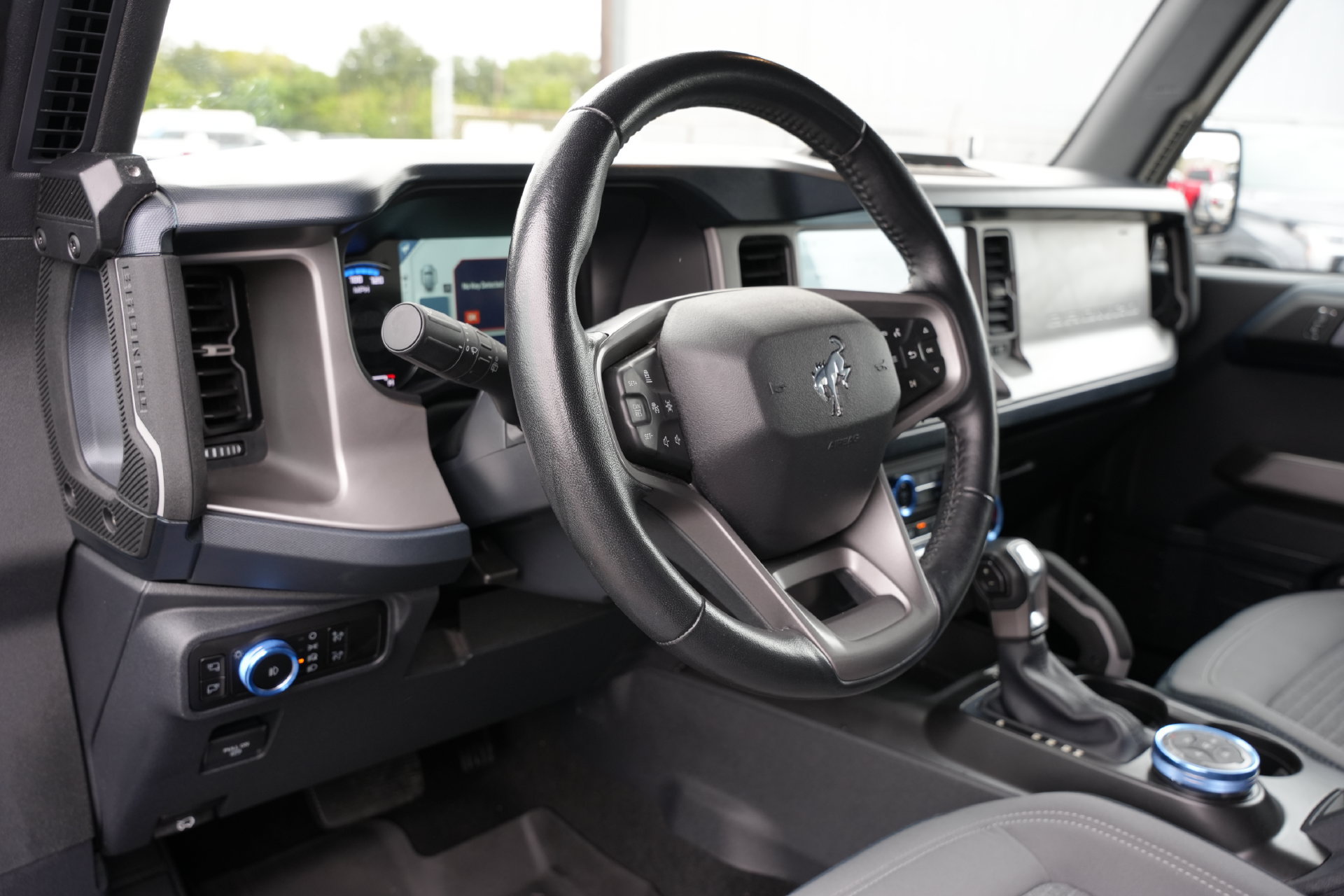 Certified 2023 Ford Bronco Outer Banks w/ Sasquatch Package AWD/4WD image 13