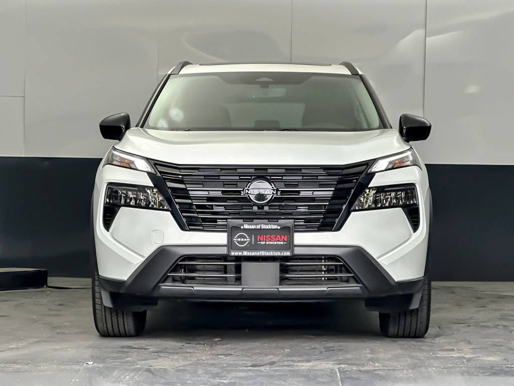Used 2026 Nissan Rogue Dark Armor FWD image 8