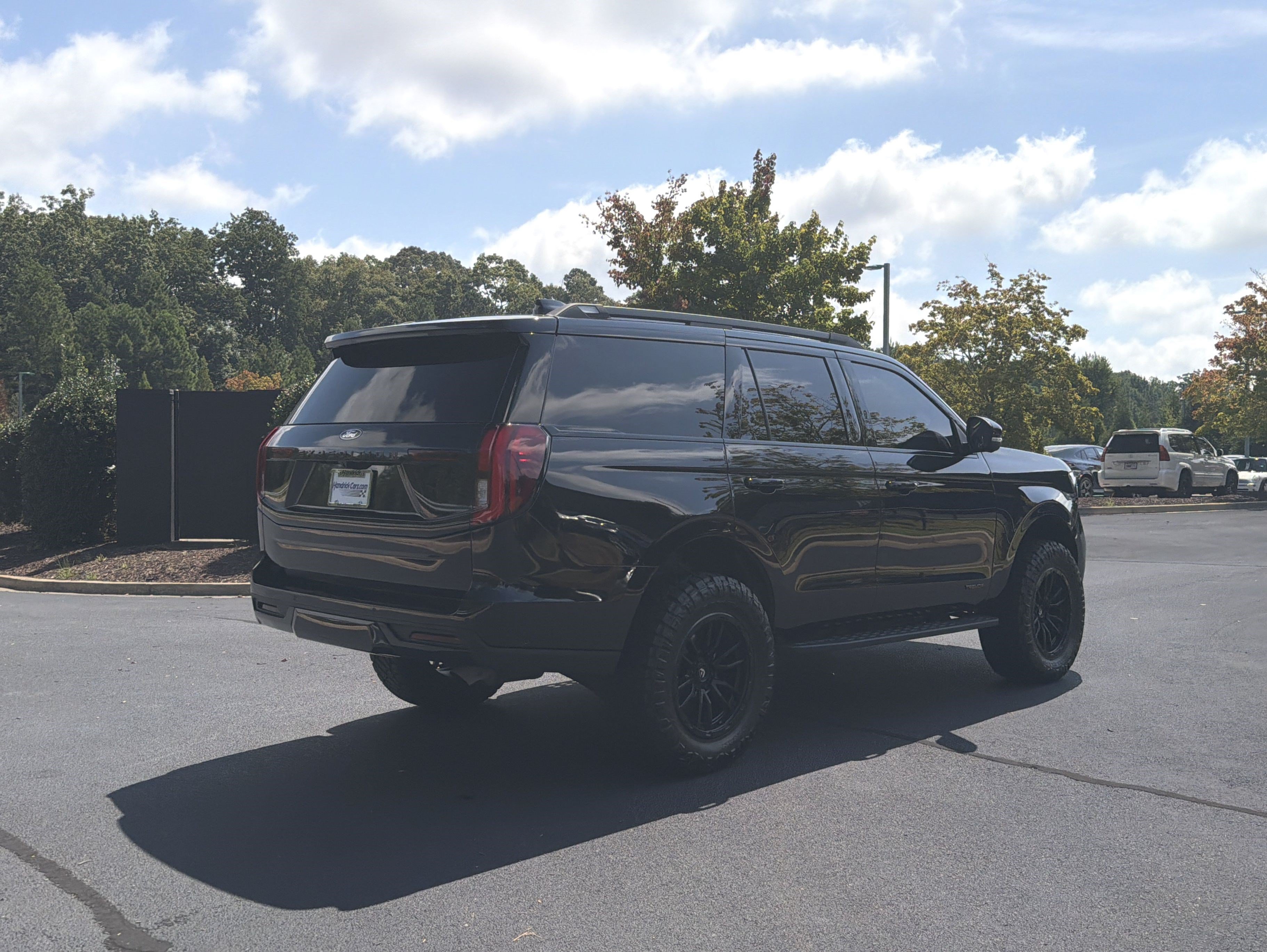 Used 2025 Ford Expedition Tremor AWD/4WD image 3