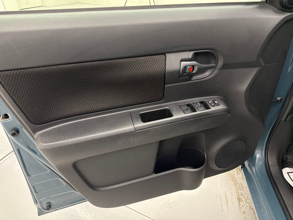 Used 2010 Scion xB image 11
