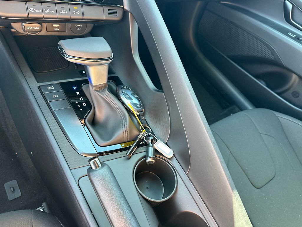 New 2026 Hyundai Elantra Sport image 32