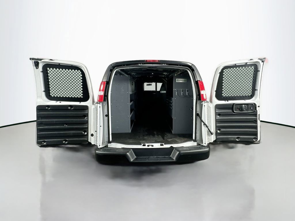 Used 2023 GMC Savana 2500 w/ Driver Convenience Package image 29