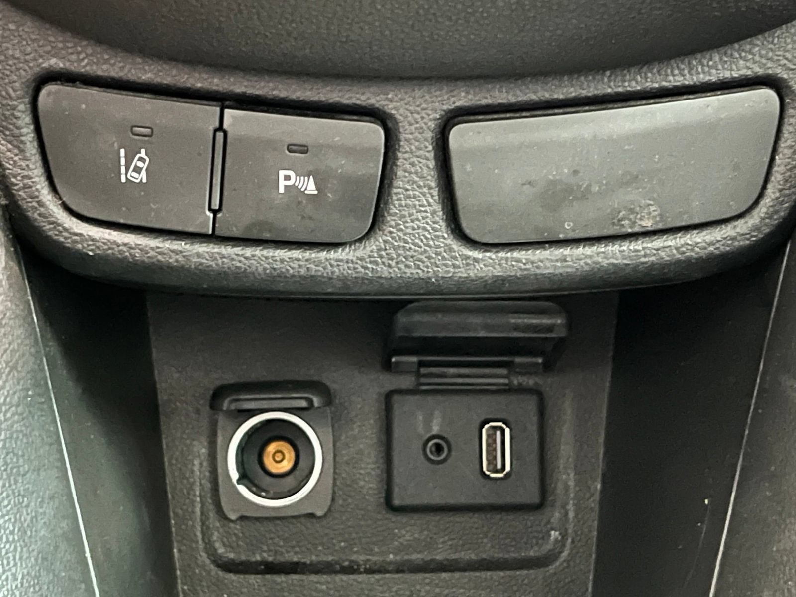 Used 2016 Buick Encore Premium w/ Experience Buick Package AWD/4WD image 26