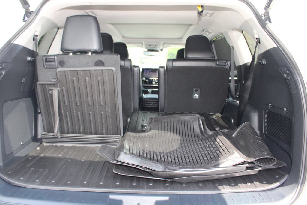 Used 2021 Toyota Highlander Platinum AWD/4WD image 14