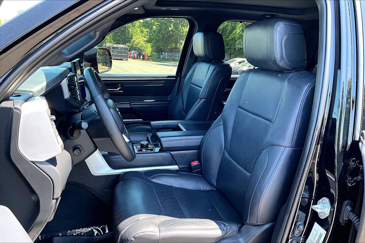 Used 2022 Toyota Tundra Platinum AWD/4WD image 24