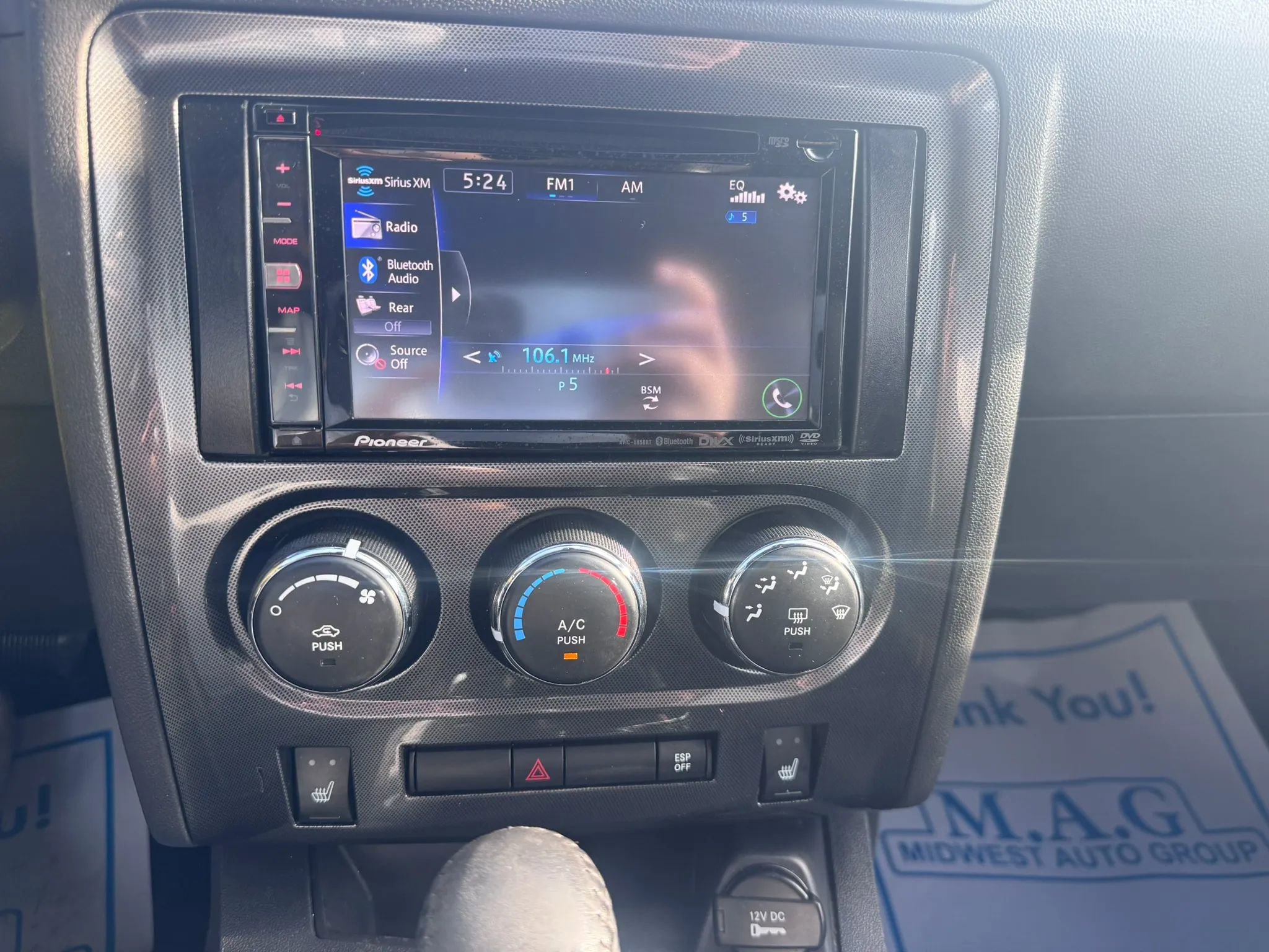 Used 2010 Dodge Challenger SE image 23