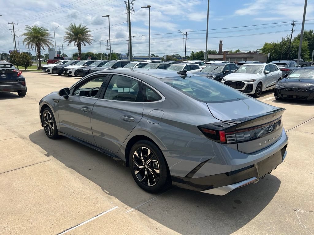 Used 2025 Hyundai Sonata SEL FWD image 7
