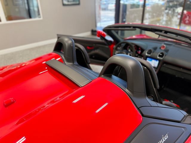 Used 2022 Porsche 718 Boxster Spyder RWD image 39