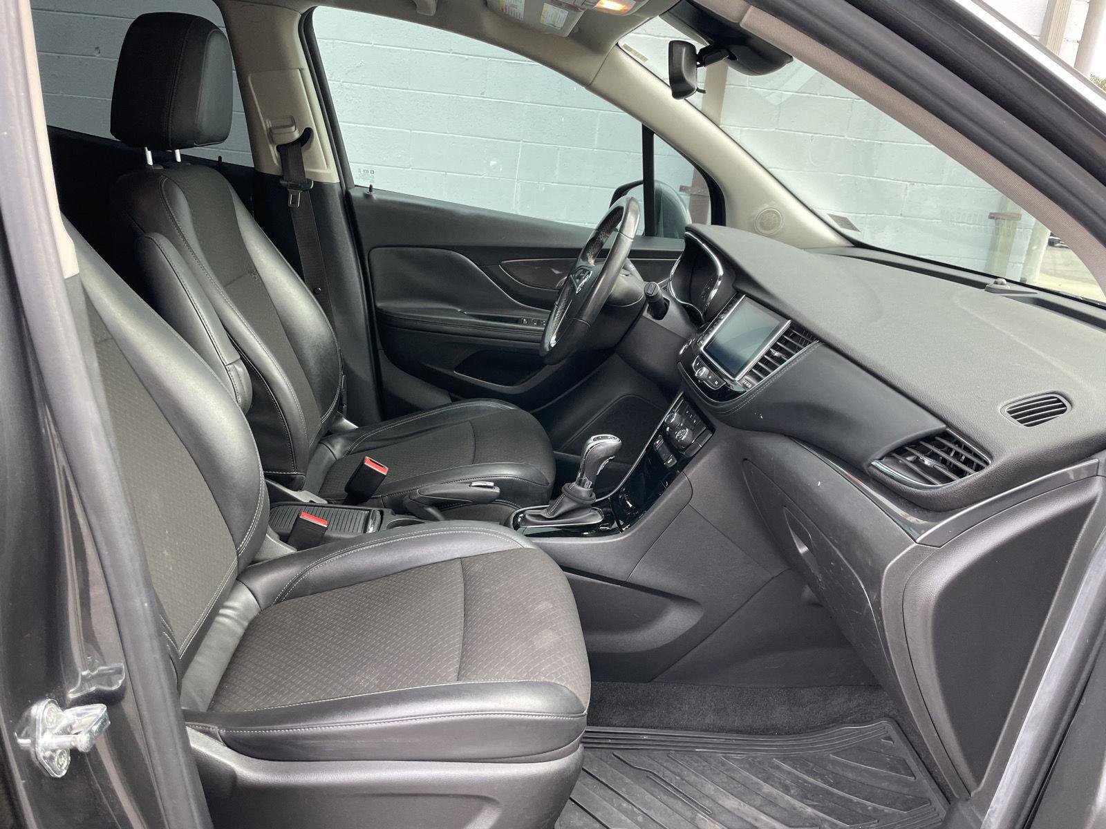 Used 2018 Buick Encore Preferred image 13