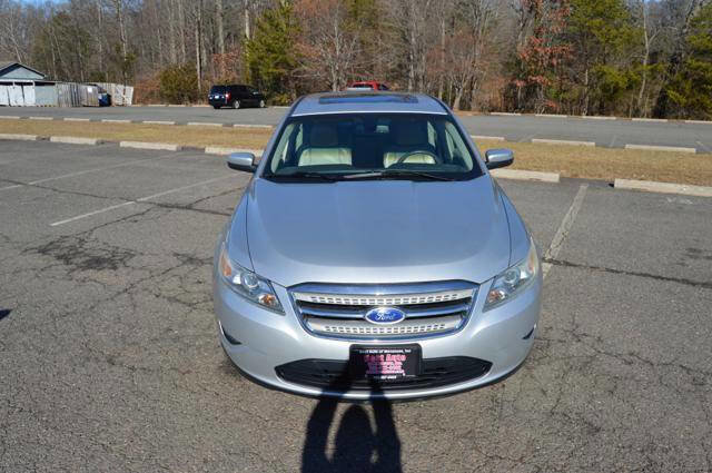 Used 2011 Ford Taurus SEL w/ 201A Rapid Spec Order Code image 10