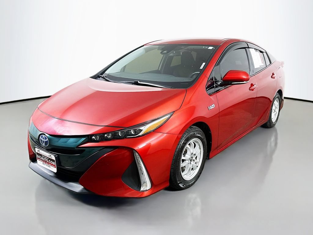 Used 2017 Toyota Prius Prime Premium FWD image 3