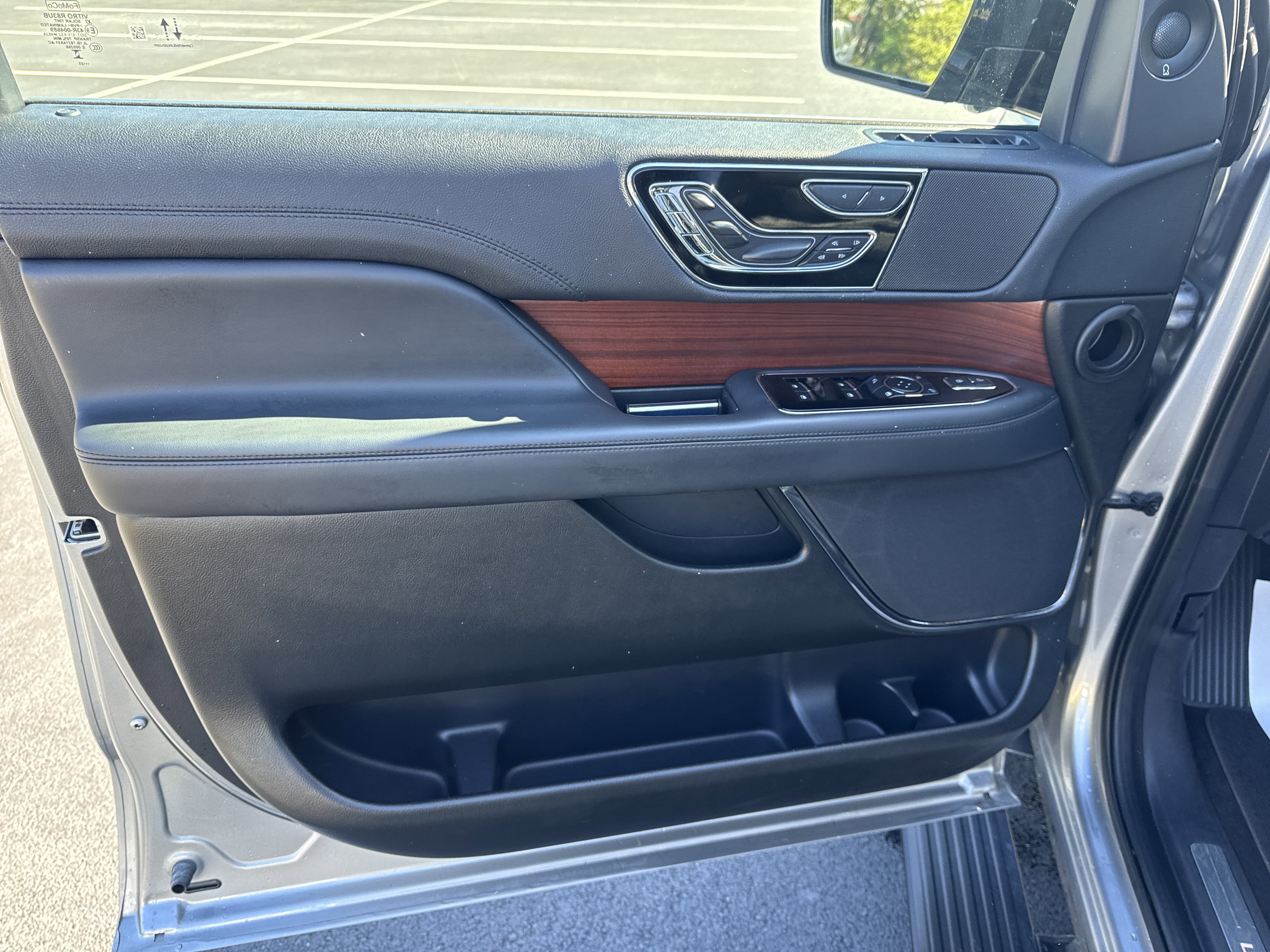 Used 2023 Lincoln Navigator Reserve image 23