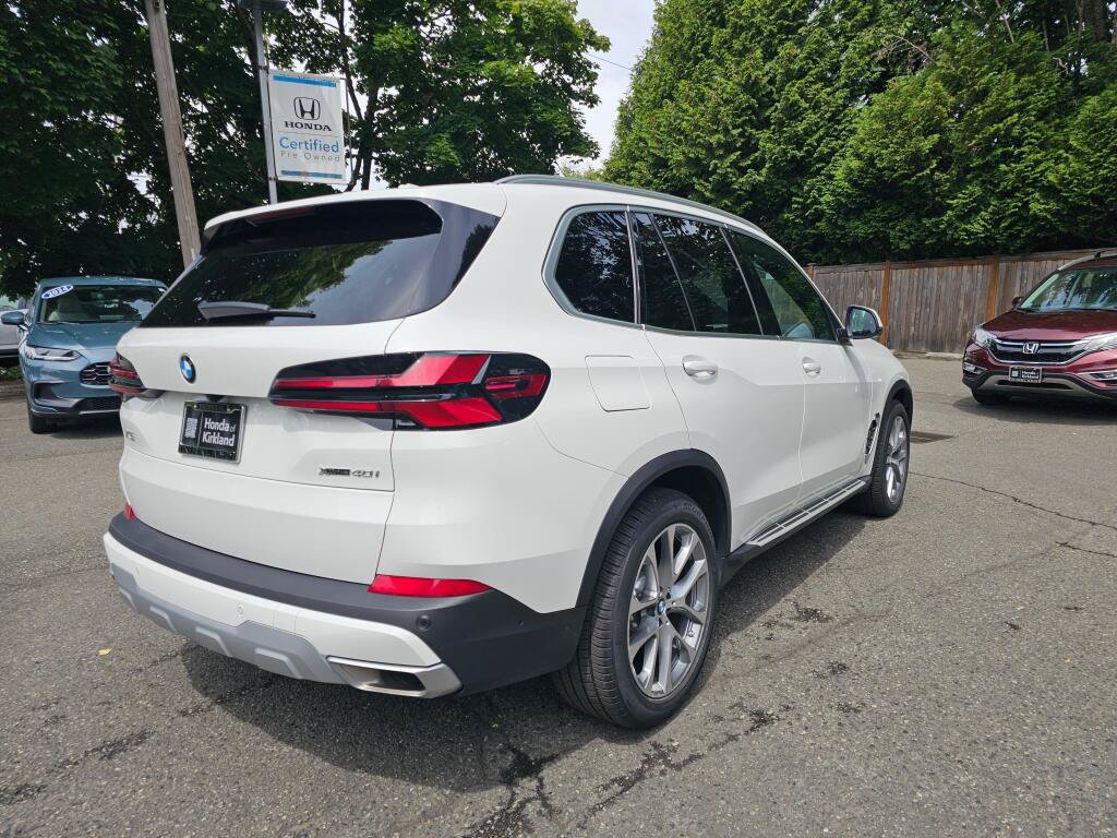 Used 2026 BMW X5 xDrive40i AWD/4WD image 7