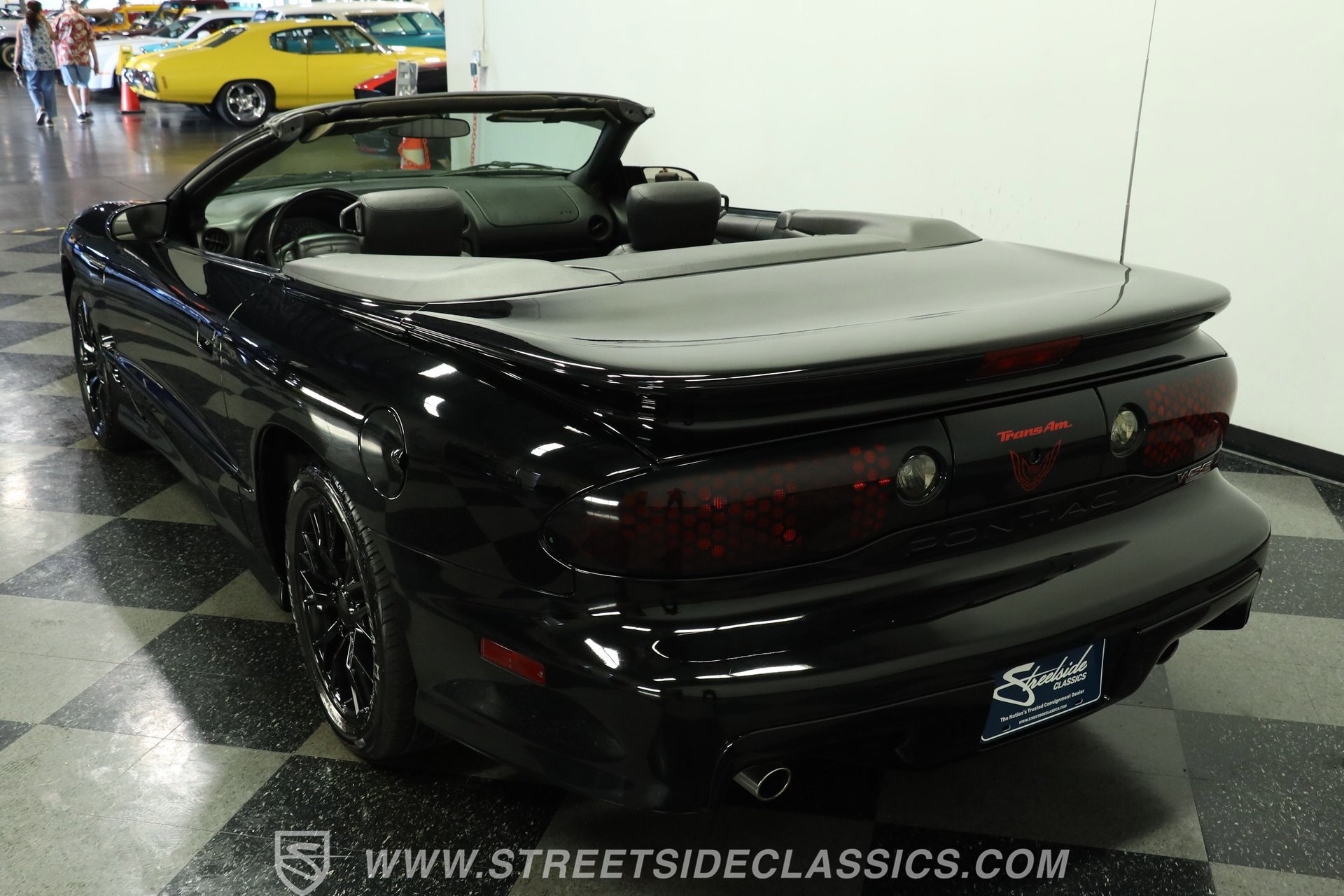 Used 2002 Pontiac Firebird Trans Am RWD image 8