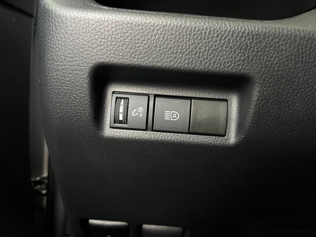 Used 2024 Toyota RAV4 XLE AWD/4WD image 14