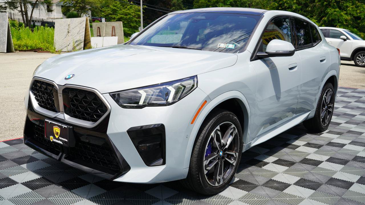 Used 2026 BMW X2 xDrive28i AWD/4WD image 19