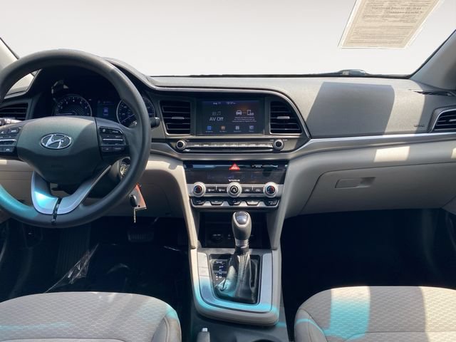 Used 2020 Hyundai Elantra SEL FWD image 11