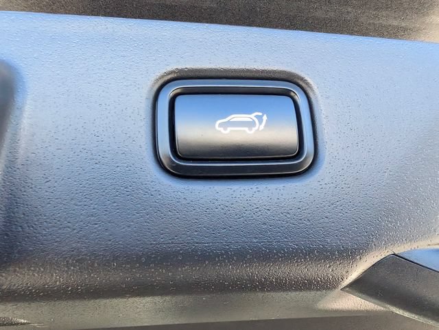 Used 2023 Kia Niro SX Touring FWD image 11