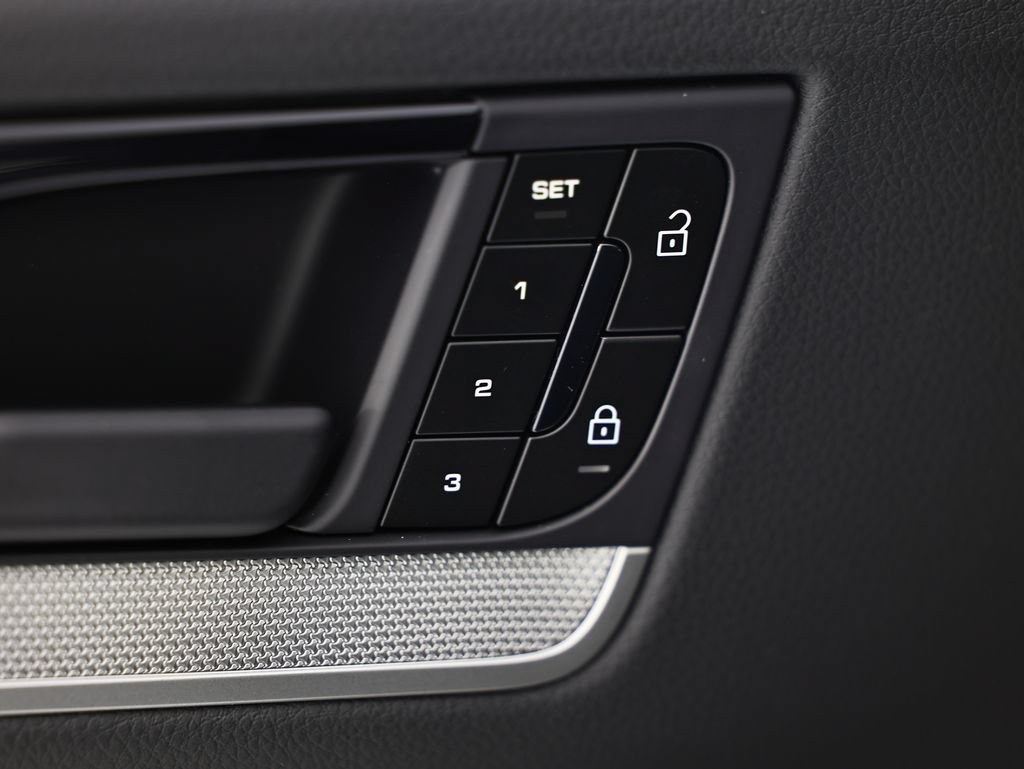 New 2026 Porsche Cayenne AWD/4WD image 19