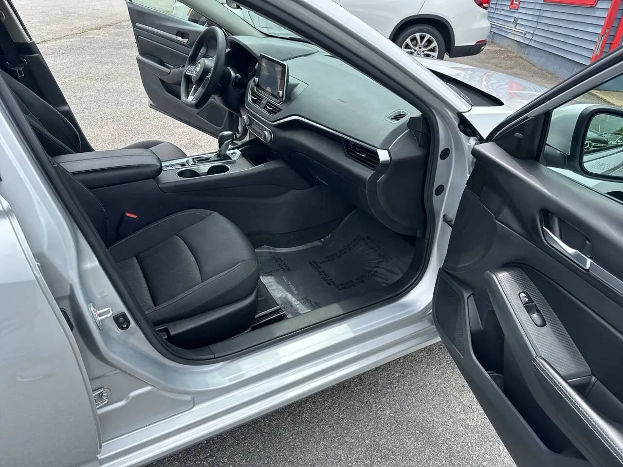 Used 2022 Nissan Altima 2.5 SV image 27