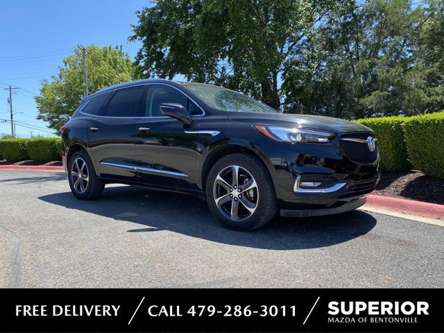 Used 2020 Buick Enclave Essence w/ Sport Touring Edition FWD image 1