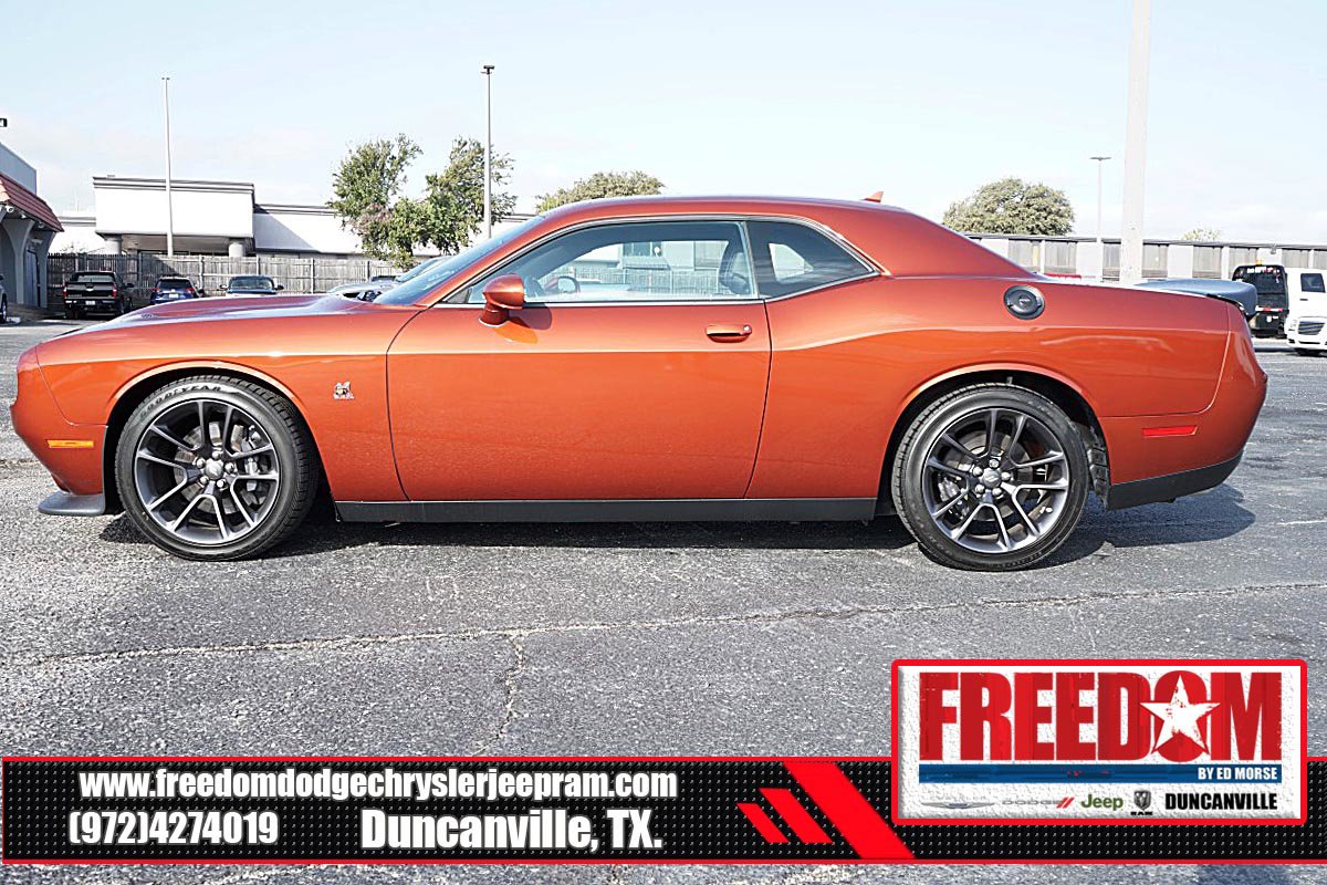 New 2023 Dodge Challenger R/T Scat Pack w/ Plus Package image 2