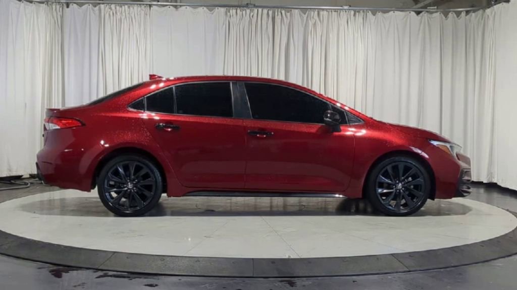 Used 2023 Toyota Corolla SE FWD image 11