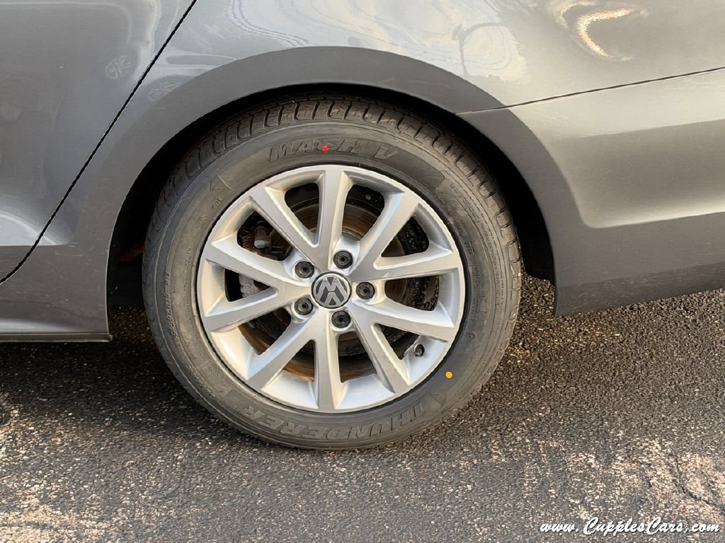 Used 2014 Volkswagen Jetta SE FWD image 35