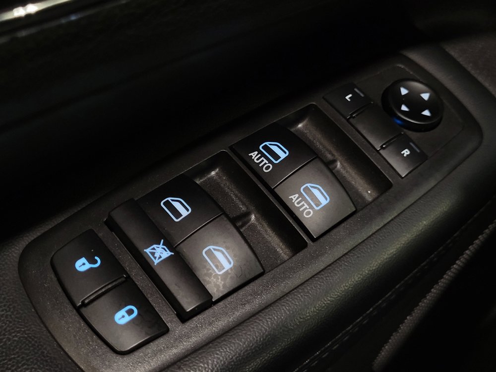Used 2020 Jeep Grand Cherokee Limited w/ Premium Lighting Group AWD/4WD image 27
