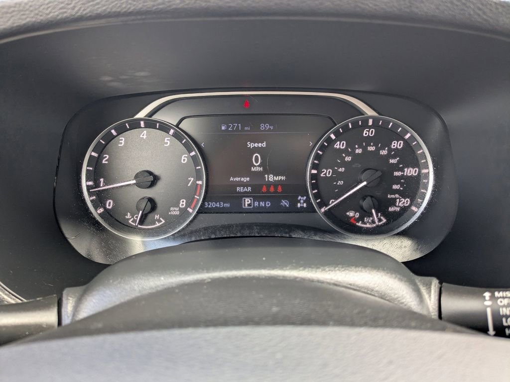 Used 2024 Nissan Frontier SV image 24
