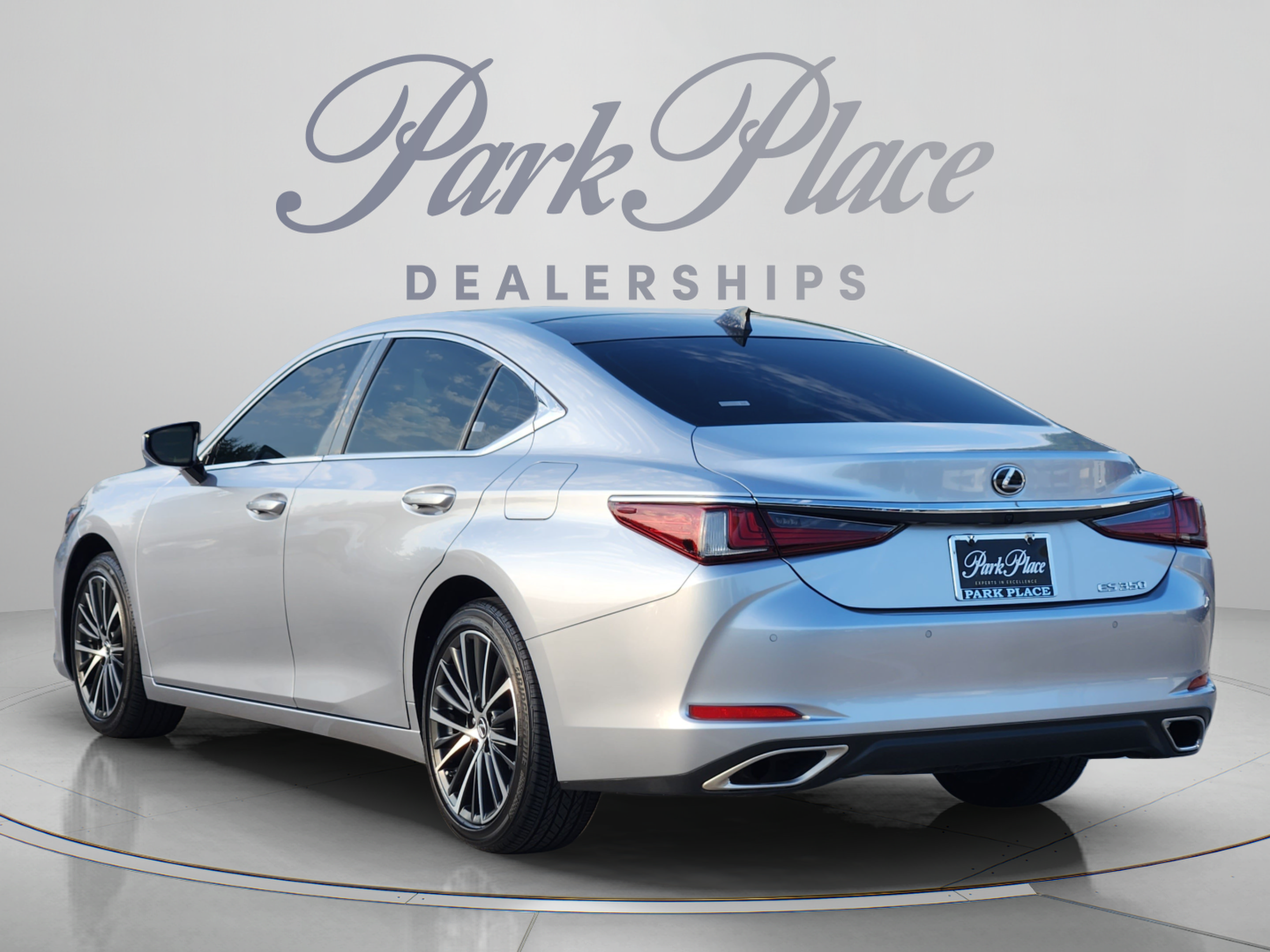 Certified 2025 Lexus ES 350 w/ Premium Package FWD image 3