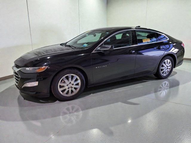 Used 2021 Chevrolet Malibu LT image 18