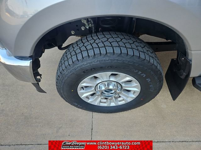 Used 2020 Ford F250 XL w/ STX Appearance Package image 22
