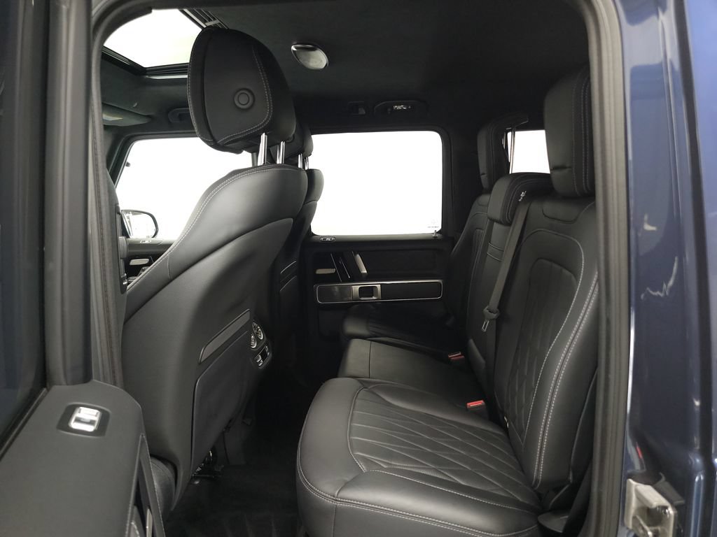 Used 2025 Mercedes-Benz G 550 image 28
