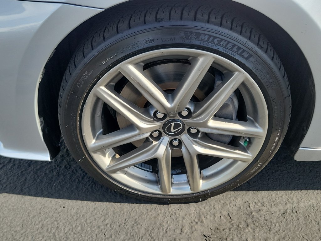 Used 2016 Lexus IS 200t RWD image 31