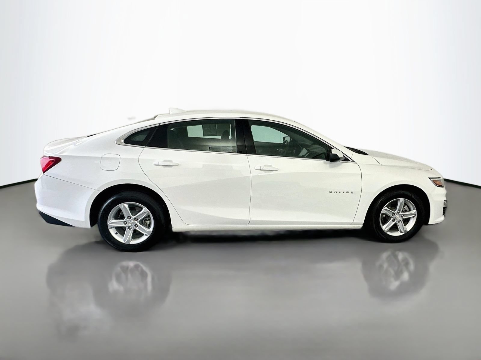 Used 2023 Chevrolet Malibu LT FWD image 8