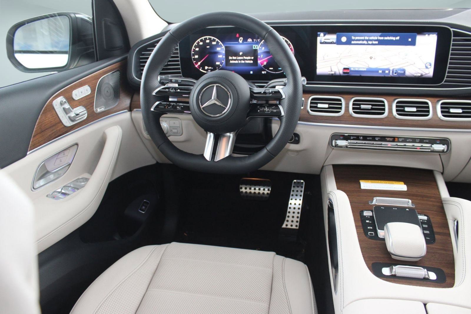 New 2026 Mercedes-Benz GLS 450 4MATIC image 32
