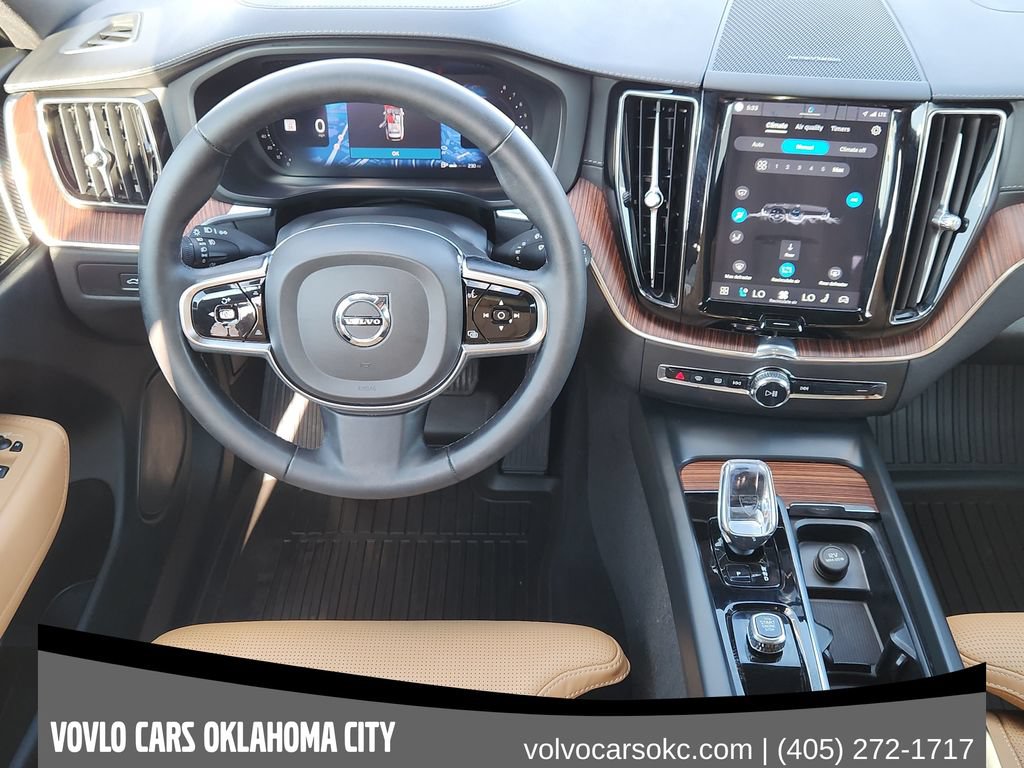 Certified 2024 Volvo XC60 B5 Ultimate w/ Protection Package Premier AWD/4WD image 22
