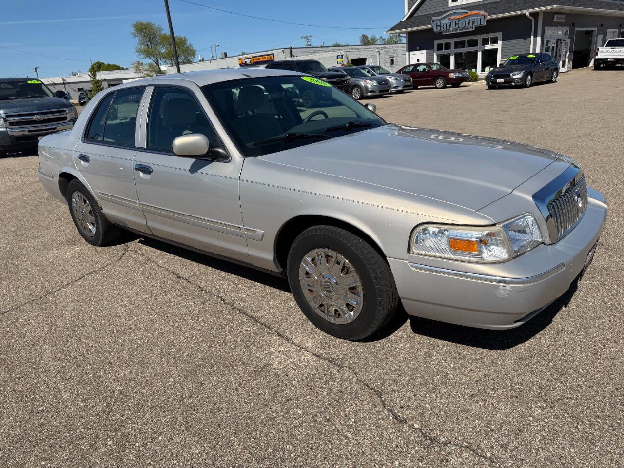 Used 2008 Mercury Grand Marquis GS RWD image 7