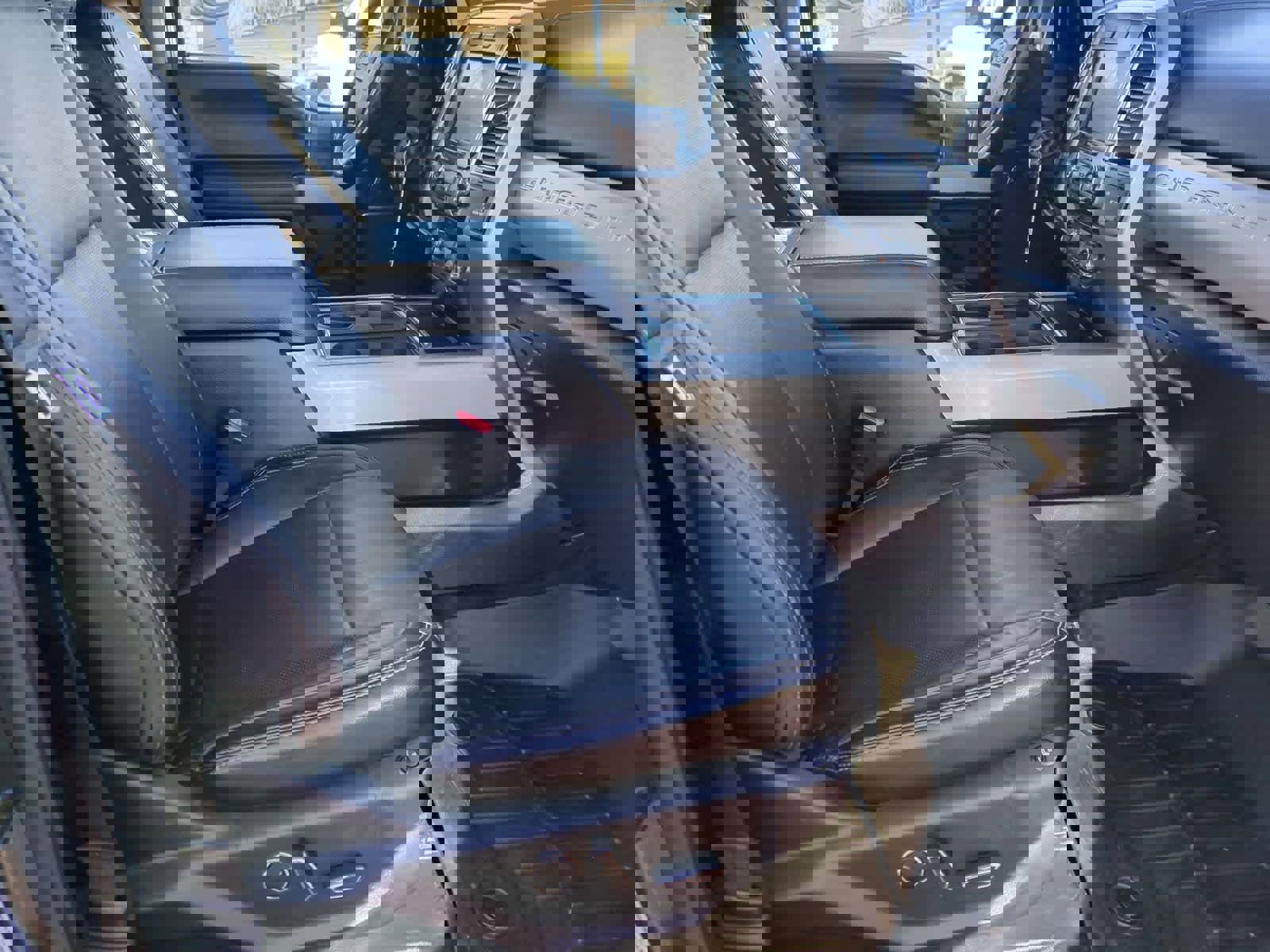 Used 2017 Ford F350 Lariat w/ Chrome Package image 21