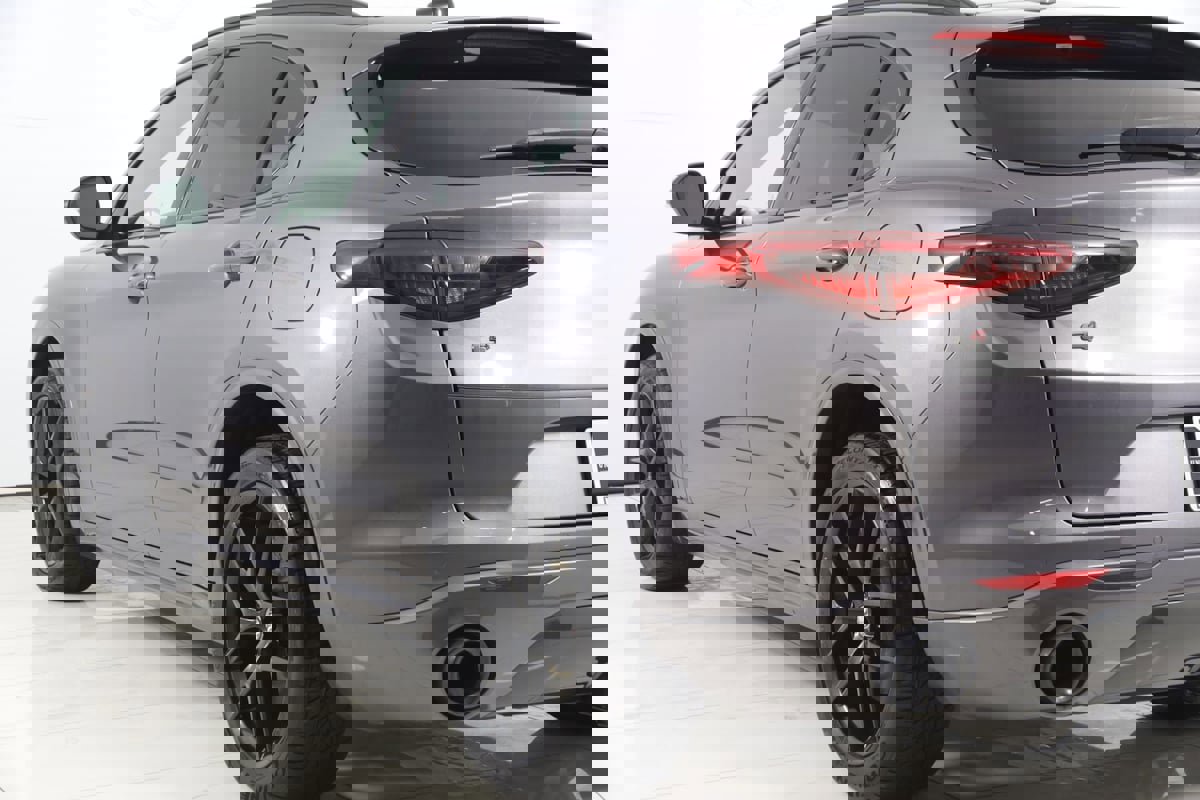 Used 2020 Alfa Romeo Stelvio Ti Sport w/ Quick Order Package 22S Sport image 27