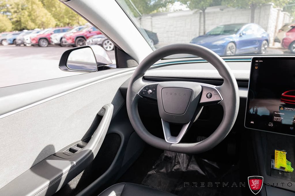 Used 2024 Tesla Model 3 Standard Range RWD image 31